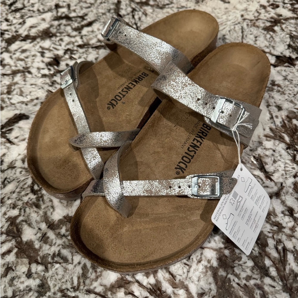 Birkenstock Sandals 🩶 - Picture 2 of 11